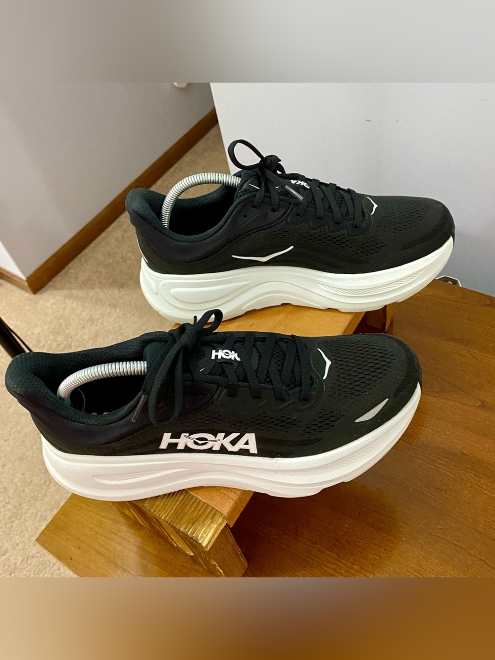 HOKA Bondi 9 Black White Running Athletic Shoes Womens Size 10 B Regular 1162012 - Picture 6 of 13